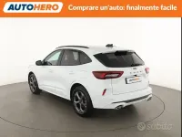 Usata Ford Kuga ST-Line 151 CV (111 kW) 2025 Bianco SUV