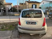 Begagnad Lancia Musa 69 HK (50 kW) 2005 Grå Minibuss