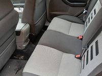 Usata Ford Focus 90 CV (66 kW) 2011 Nero Station wagon