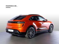 Usata Porsche Macan Turbo 469 kW (639 CV) 2024 Papaya metallizzato SUV