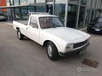 Usata Peugeot 504 90 CV (66 kW) 1989 Beige Pick-up