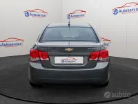 Usata Chevrolet Cruze LS 124 CV (91 kW) 2011 Grigio Berlina