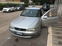 Usata Opel Vectra 101 CV (74 kW) 2000 Grigio Berlina