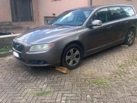 Usata Volvo V70 145 CV (106 kW) 2011 Grigio Station wagon