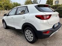Usata Kia Stonic Urban 84 CV (61 kW) 2022 Bianco SUV