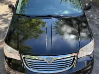 Usata Lancia Voyager Silver 177 CV (130 kW) 2014 Nero Monovolume