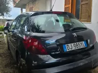 Usata Peugeot 207 73 CV (53 kW) 2007 Nero Berlina