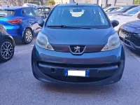 Usata Peugeot 107 68 CV (50 kW) 2008 Grigio Utilitaria