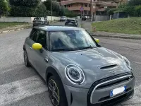 Usata Mini Cooper SE 75 kW (102 CV) 2022 Grigio Utilitaria