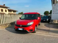 Usata Fiat Doblò 105 CV (77 kW) 2017 Rosso Monovolume