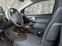 Usata Peugeot 107 68 CV (50 kW) 2010 Grigio Utilitaria