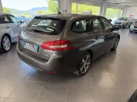 Usata Peugeot 308 SW Active 110 CV (80 kW) 2016 Other Station wagon