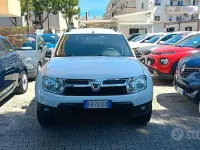 Usata Dacia Duster Lauréate 107 CV (78 kW) 2011 Bianco SUV