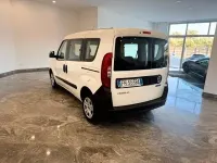 Usata Fiat Doblò Lounge 95 CV (69 kW) 2017 Bianco Monovolume