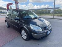 Usata Renault Scénic II 105 CV (77 kW) 2006 Grigio Monovolume