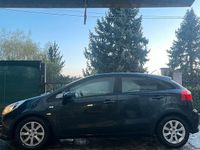 Usata Kia Rio 2015 Nero Utilitaria