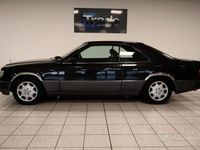 Usata Mercedes E300 220 CV (161 kW) 1990 Nero Coupé