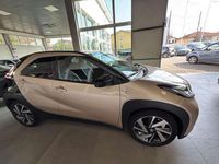 Usata Toyota Aygo X Lounge 72 CV (52 kW) 2025 Beige SUV
