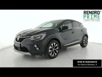 Usata Renault Captur Techno 145 CV (106 kW) 2023 Blu scuro SUV