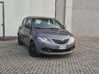 Usata Lancia Ypsilon Silver 69 CV (50 kW) 2023 Grigio Utilitaria