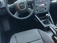 Usata Audi A3 104 CV (76 kW) 2005 Blu Utilitaria