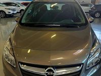 Usata Opel Meriva 136 CV (100 kW) 2015 Marrone Monovolume