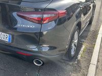 Usata Alfa Romeo Stelvio Executive 209 CV (153 kW) 2017 SUV