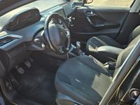 Usata Peugeot 208 82 CV (60 kW) 2017 Nero Utilitaria