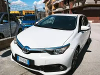 Usata Toyota Auris Lounge 112 CV (82 kW) 2016 Bianco Berlina
