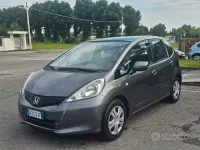 Usata Honda Jazz Trend 90 CV (66 kW) 2011 Grigio Utilitaria