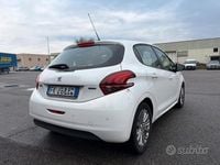 Usata Peugeot 208 Allure 82 CV (60 kW) 2017 Bianco Utilitaria