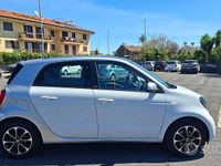 Usata Smart ForFour 71 CV (52 kW) 2014 Bianco Utilitaria