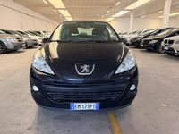 Gebraucht Peugeot 207 Active 75 PS (55 kW) 2012 Schwarz Limousine