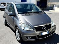 Usata Mercedes A180 Elegance 110 CV (80 kW) 2010 Grigio Monovolume