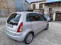 Usata Lancia Musa 101 CV (74 kW) 2008 Argento Monovolume