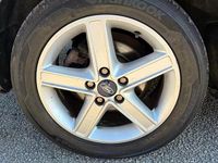 Begagnad Ford Focus 90 HK (66 kW) 2006 Grå Sedan