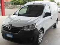 Usata Renault Express 102 CV (75 kW) 2023 Bianco Monovolume
