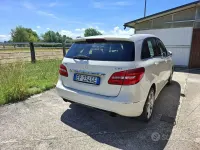 Usata Mercedes B180 109 CV (80 kW) 2013 Bianco Utilitaria