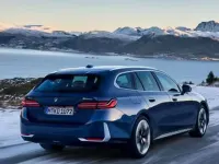 Usata BMW i5 M Sport 150 kW (204 CV) 2024 Argento Berlina