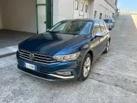 Usata VW Passat Alltrack 200 CV (147 kW) 2022 Blu Station wagon