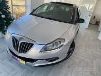 Usata Lancia Delta 190 CV (139 kW) 2011 Grigio Utilitaria