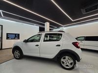Usata Dacia Sandero Stepway 90 CV (66 kW) 2017 Bianco Berlina