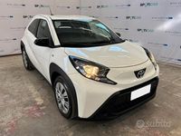 Käytetty Toyota Aygo X Active 72 HP (52 kW) 2025 Valkoinen Katumaasturi
