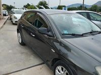 Usata Lancia Delta 119 CV (87 kW) 2012 Grigio Utilitaria