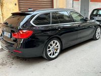 Usata BMW 330 Luxury Line 258 CV (189 kW) 2014 Nero Station wagon