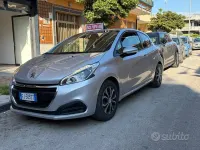 Usata Peugeot 208 Active 110 CV (80 kW) 2017 Grigio Utilitaria