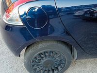 Usata Lancia Ypsilon 69 CV (50 kW) 2019 Blu Utilitaria