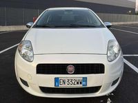 Usata Fiat Punto 69 CV (50 kW) 2012 Bianco Utilitaria
