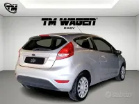 Usata Ford Fiesta 82 CV (60 kW) 2009 Grigio Berlina
