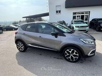 Usata Renault Captur Intens 90 CV (66 kW) 2017 Gray SUV